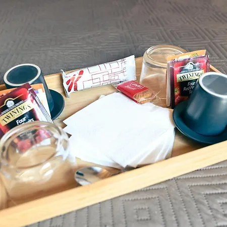 Bull House Pensionat 3*